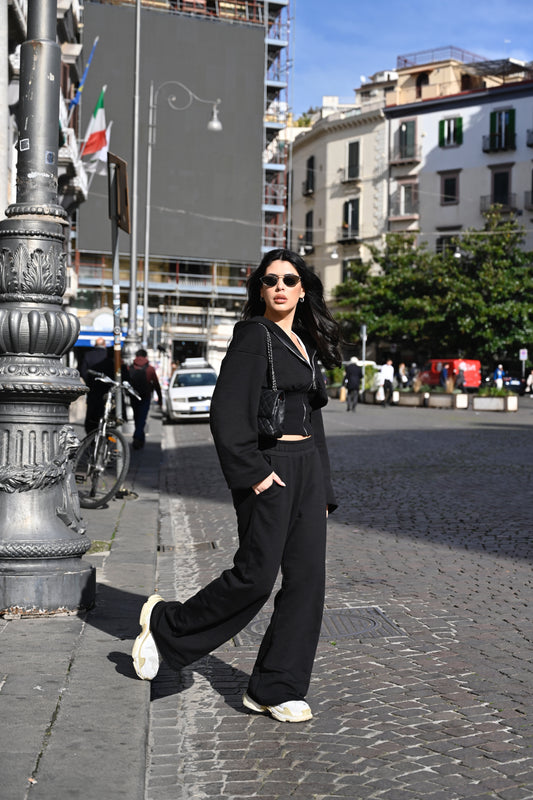 TUTA PARTHENOPE NERA