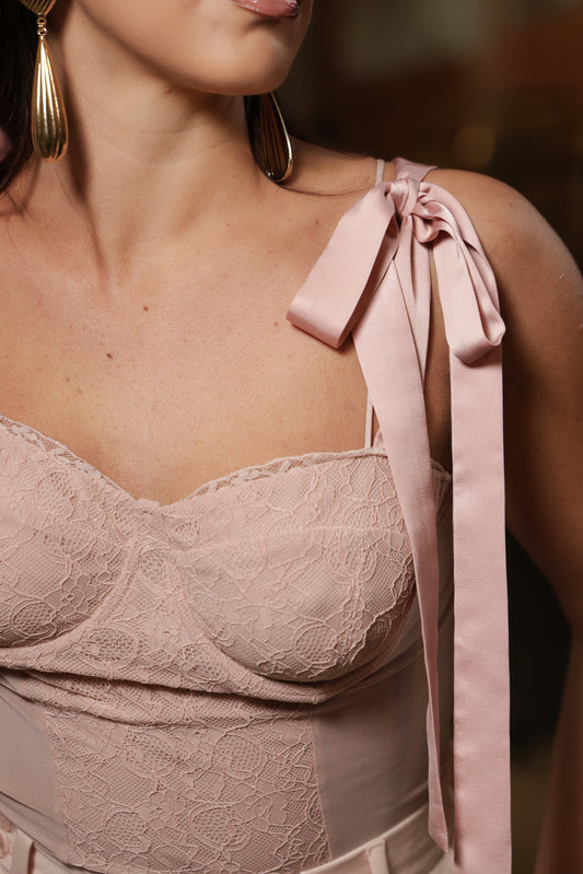 TOP PIZZO CON FIOCCHETTI AURORA ROSA CIPRIA