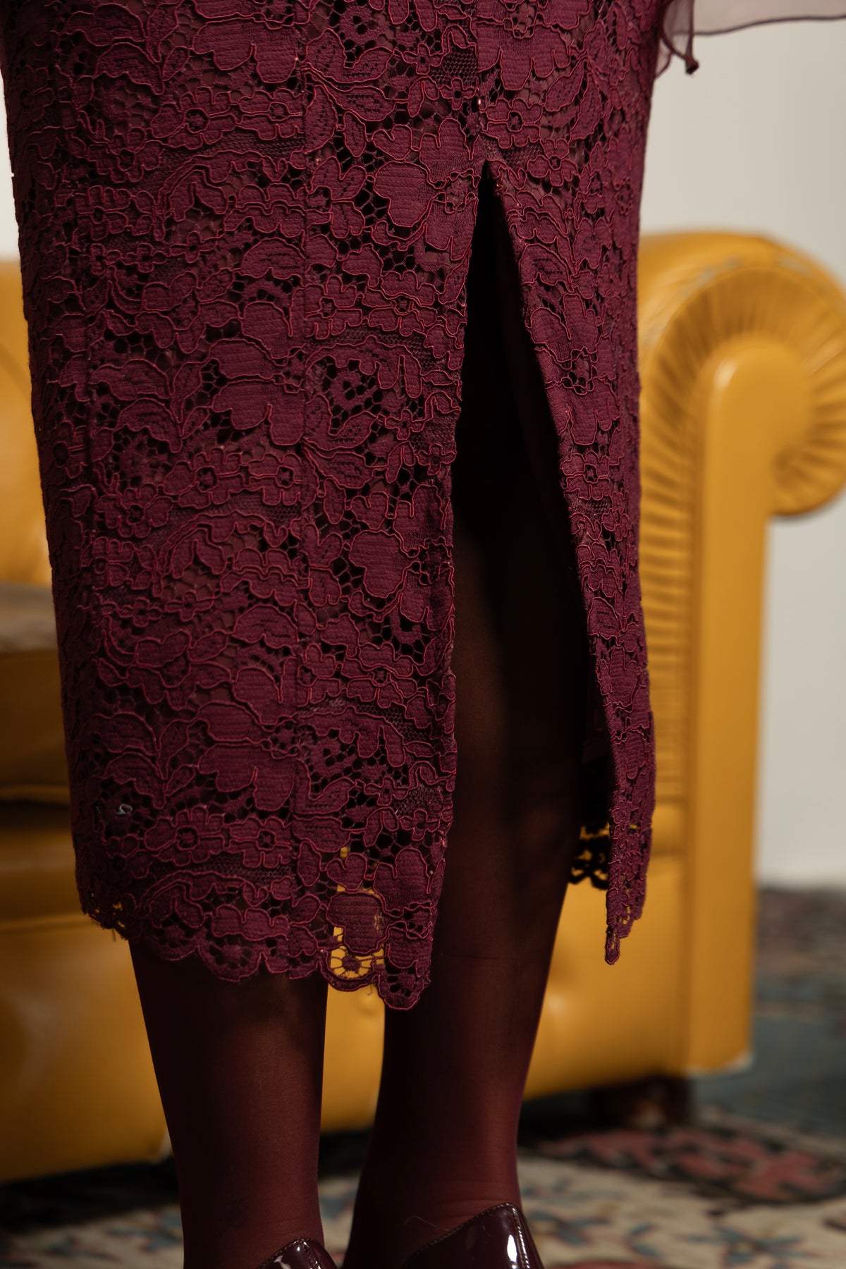 ALMA BORDEAUX SKIRT
