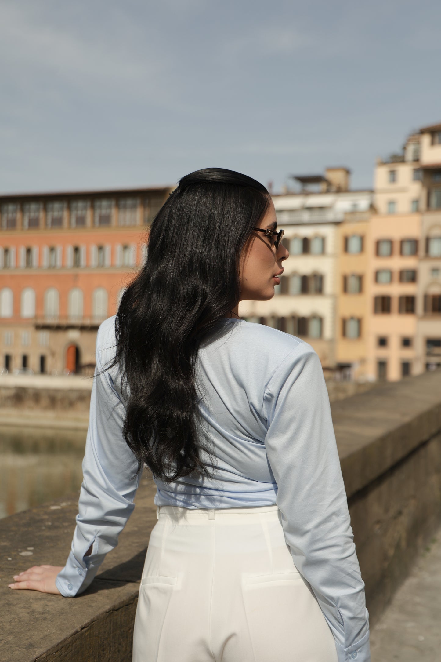 MAGLIETTA CON BOTTONI SERAFINA CIELO