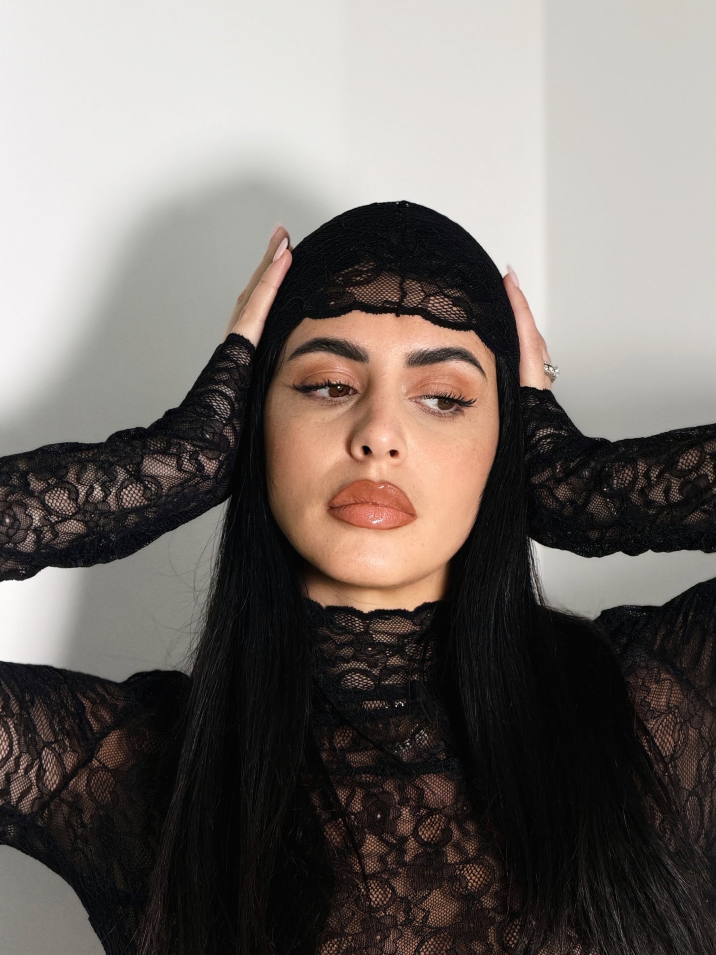CUFFIA IN PIZZO NERO