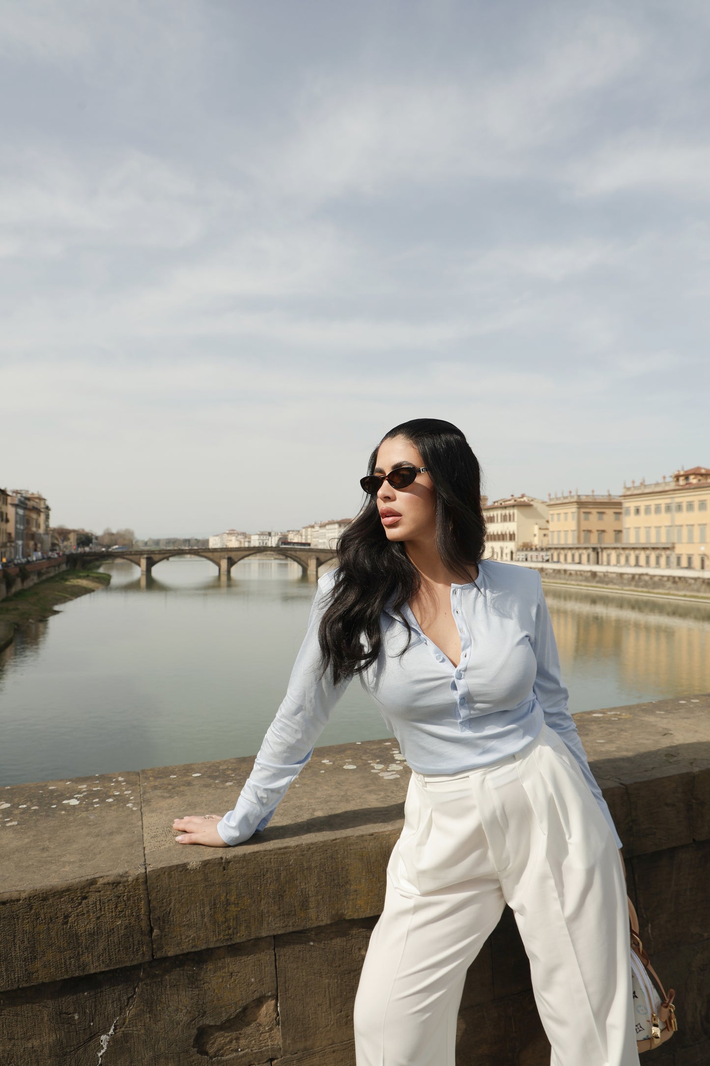 MAGLIETTA CON BOTTONI SERAFINA CIELO